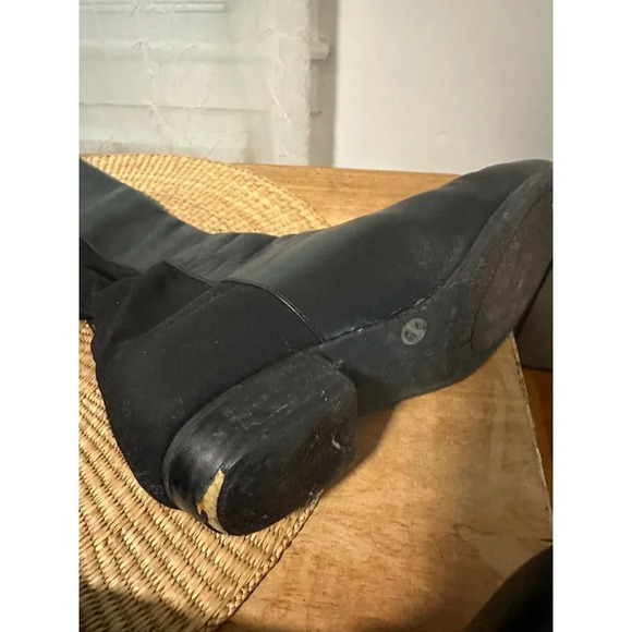 Vince Camuto Women’s size 7.5 Black Boots - Picture 3 of 8